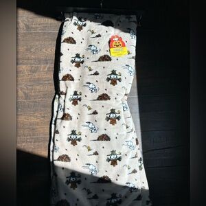 NWT Fall Snoopy blanket